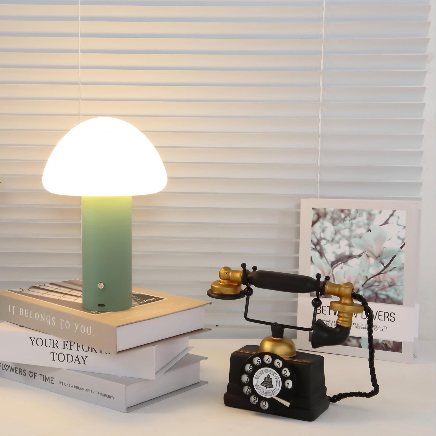 Forêt au printemps – Rechargeable LED Mushroom Table Lamp | Mushroom Design, Soft Light & Touch Control